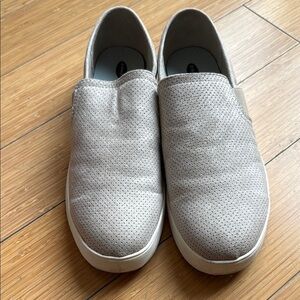 Dr. Scholl's Gray/beige slip on Flats size 9M
